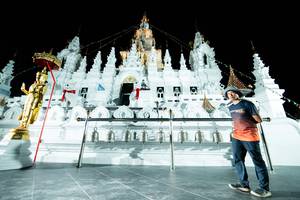 BIB: 
                            <button type="button" onclick="openModal(22454413)" class="btn btn-primary btn-sm float-right btn-popup" data-toggle="modal" data-target=".modal-high-quality">
                        <i class="fas fa-shopping-cart"></i> Add to Cart
                    </button>
                                            <button type="button" onclick="isThisMe(22454413, true)" class="btn btn-success btn-sm float-right btn-popup btn-isme hidden" data-toggle="tooltip" data-placement="bottom" title="นี่คือรูปของคุณใช่ไหม คลิกที่นี่เพื่อเอาเข้าอัลบั้ม">
                        <i class="fas fa-plus"></i> Add to album
                    </button>
                    <button type="button" onclick="isThisMe(22454413, false)" class="btn btn-warning btn-sm float-right btn-popup btn-isnotme hidden">
                        <i class="fas fa-ban"></i> Remove from album
                    </button>